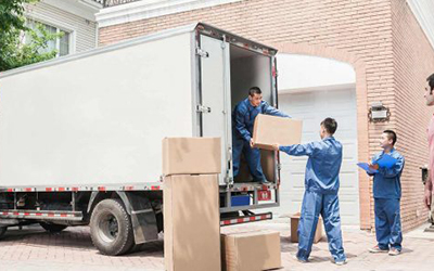 Long Distance Movers in Matthews